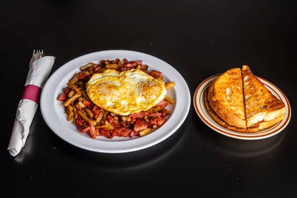 Homemade Corned Beef Hash & Eggs