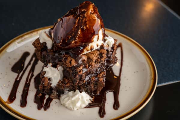 House Speicalty, Guest Favorite, Brownie Sundae