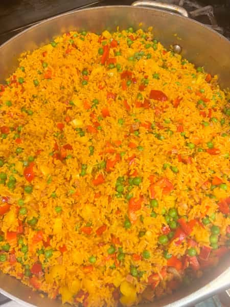 A little sneak peek at tomorrow’s lineup… 👀🔥 Chorizo-infused dirty rice is joining the party as a side option for our annual Beer Can Chicken! 🍗🍻
Come hungry to Popei’s tomorrow, Saturday 10/10, from 12–5 PM for Ralph’s roasted chicken, live music by Social Gold Duo, and plenty of fun on the deck! 🎶
#popeiscoram #popeisclambar #lifoodie #lirestaurants #beercanchicken