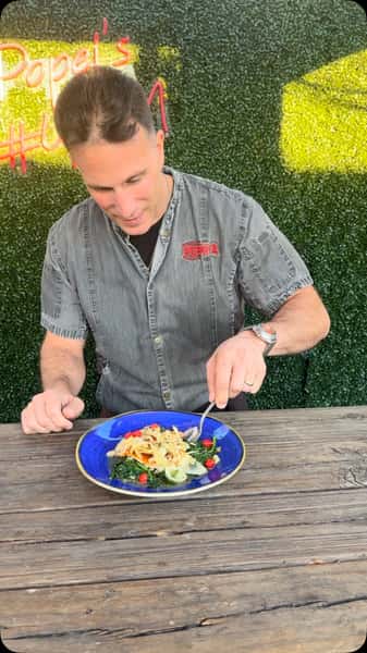 Take it from Ralph!! These specials are really that good! 😍
Come check out our Sunday Game Day Specials along with our Blackboard Specials and everything in between! 🎉🦞
#popeisclambar #popeiscoram #newspecials #lifoodie #lirestaurant