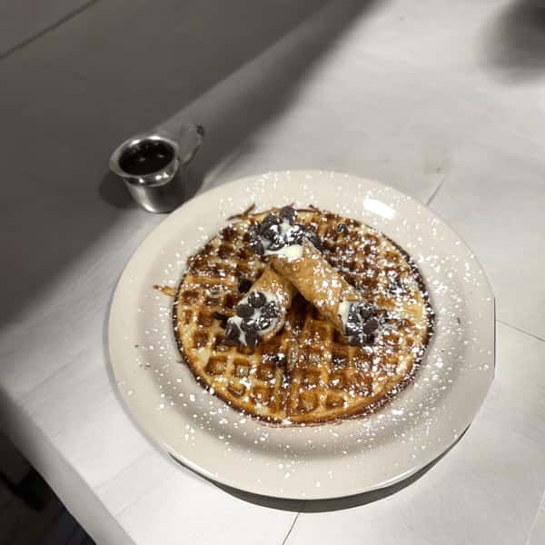Cannoli Waffle