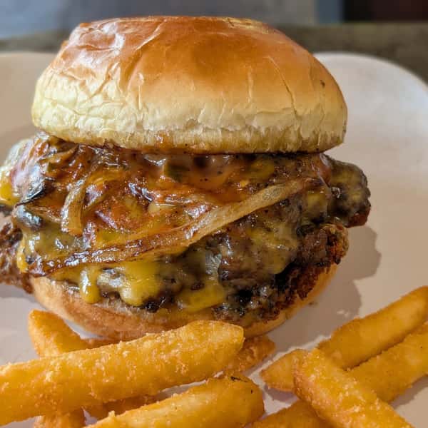 Tonight's Chef Menu
Double Smash Burger with Fries
$3 Pints
Guardians' Playoff Baseball starts at 5pm!