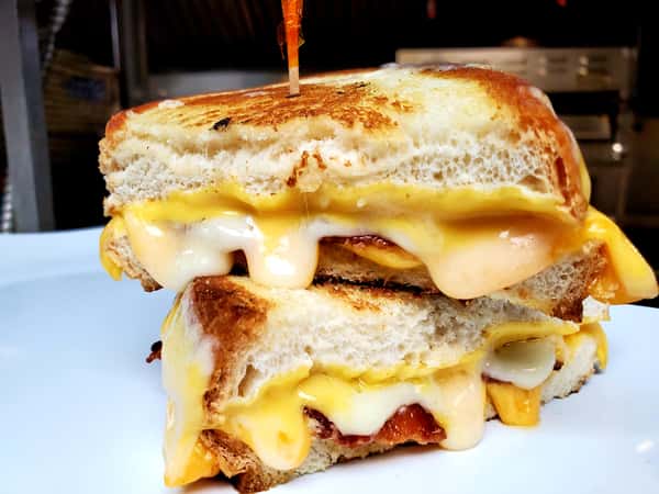 Ultimate Cheese Melt