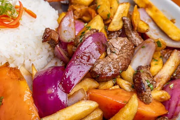 Lomo Saltado Full