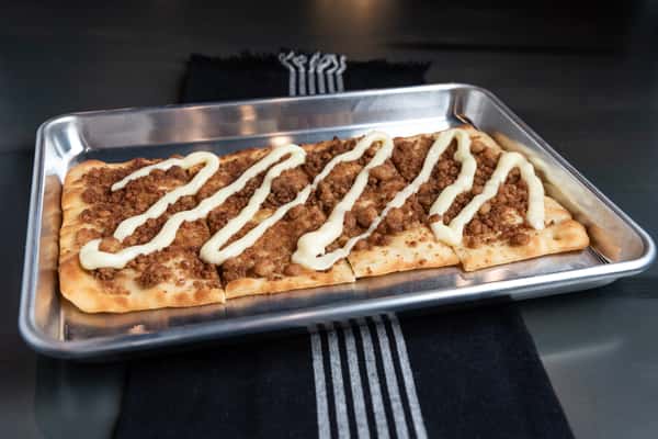 Cinnamon Roll Flatbread