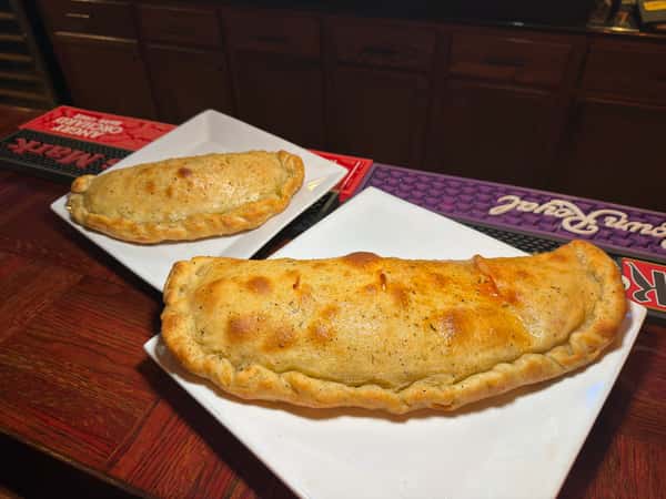 Large Calzone (Feeds 3-5)