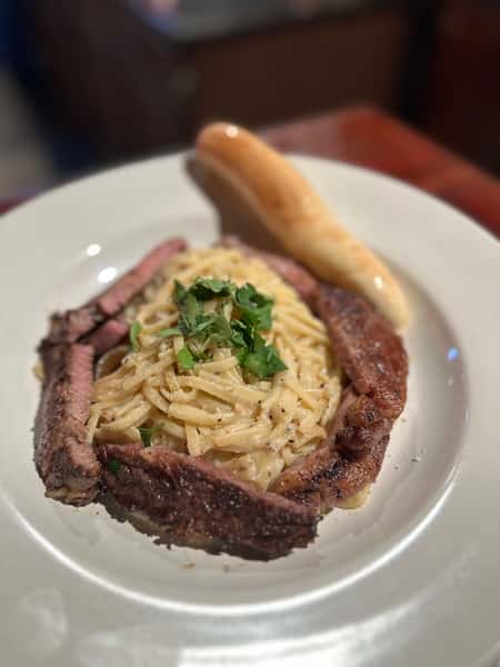 Cacio e Pepe w/Blackened Prime Rib