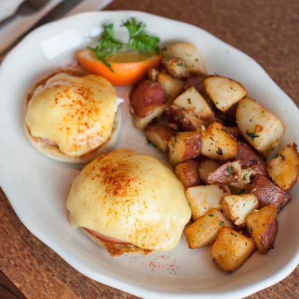 Traditional Eggs Benedict