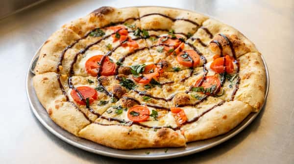 Lrg Caprese Pizza