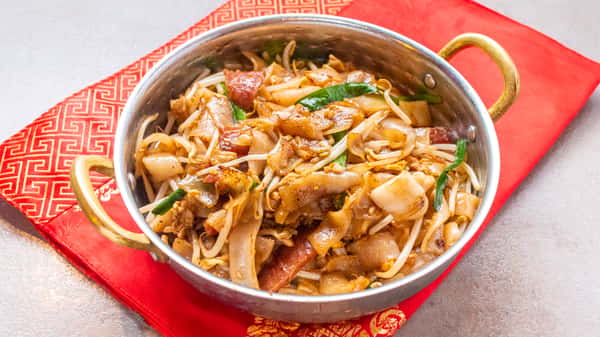 L- "CK Teow" Char Kway Teow