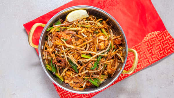Mee Goreng - Party Tray