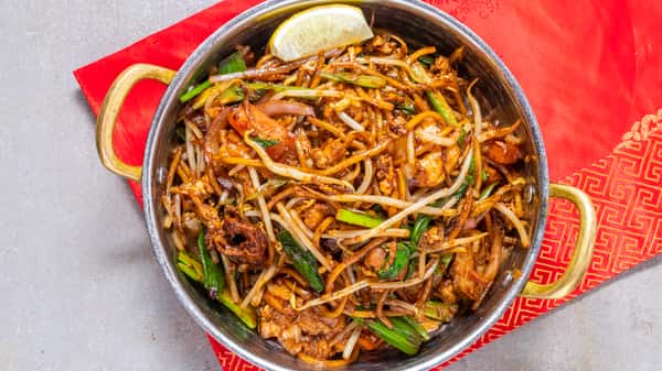 Mee Goreng- Party Tray