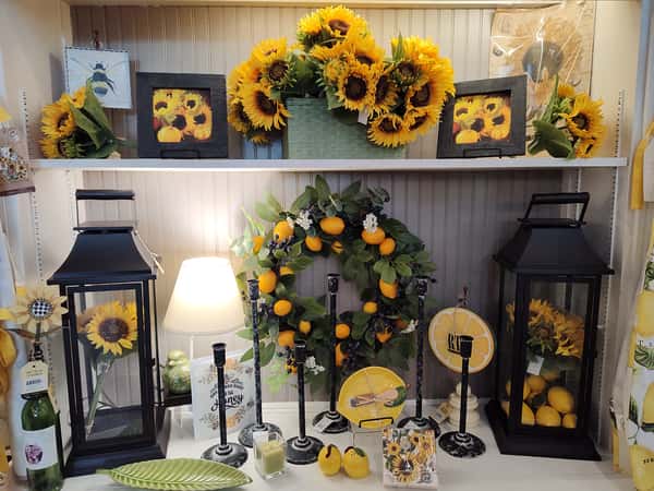 Sunflower home decor, Round Top Collection