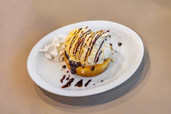 Brown Butter Cake Sundae