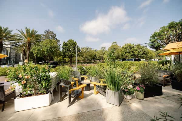 Bistango's Botanical Garden Fine Patio Dining