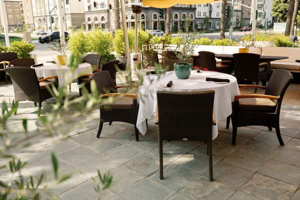 Bistango's Botanical Garden Fine Patio Dining