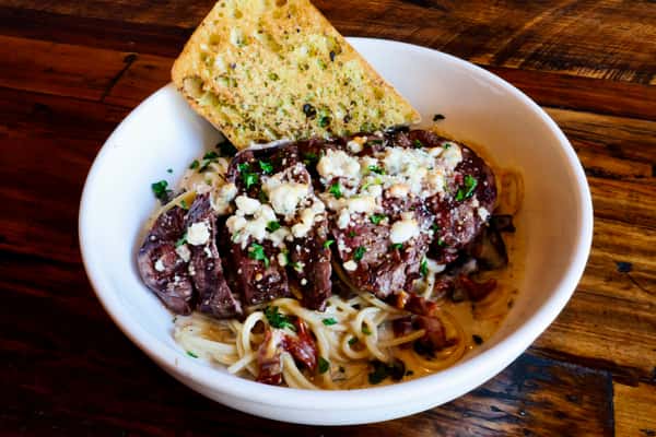 Alvaro's Steak Pasta