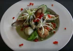 (40) The Lemon Grass Seafood Combo