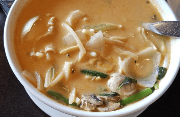 (10) Tom Yum Gai
