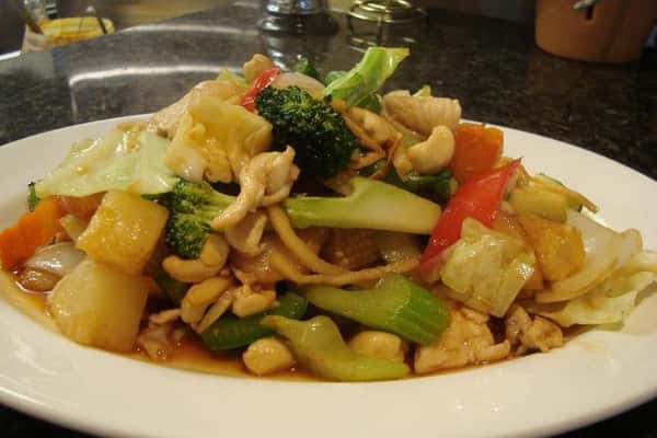 (50) Cashew Stir Fry