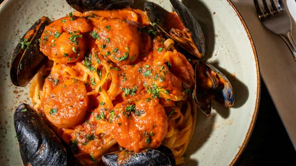 Frutti Di Mare Arrabbiata