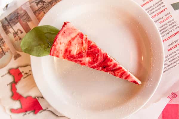 Strawberry Swirl Cheese Cake