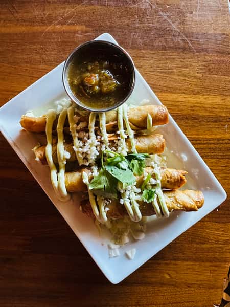 Chicken Tinga Flautas