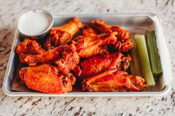 Traditional Buffalo Wings (10)