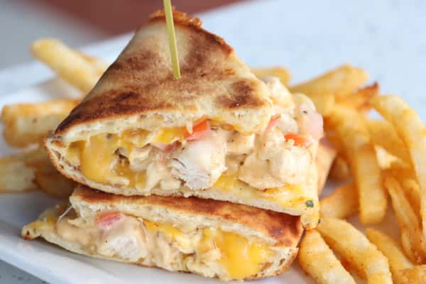 Chipotle Chicken Naan