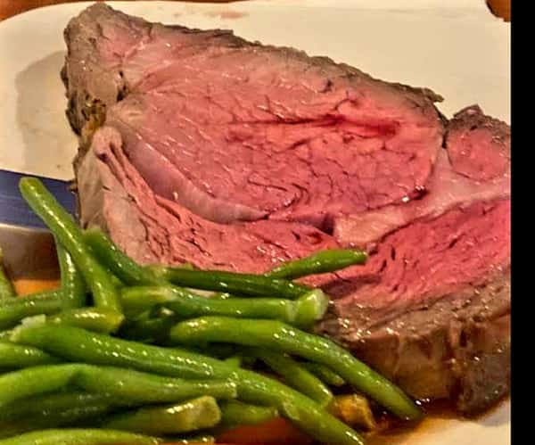 grilled rib eye with a side of string beans