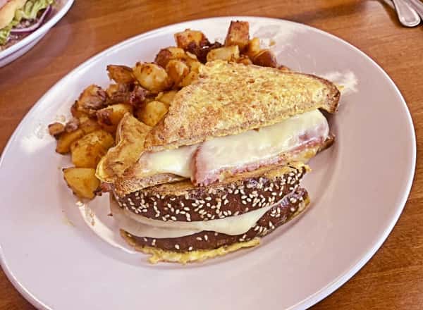 BUNDAS KENYER SANDWICH