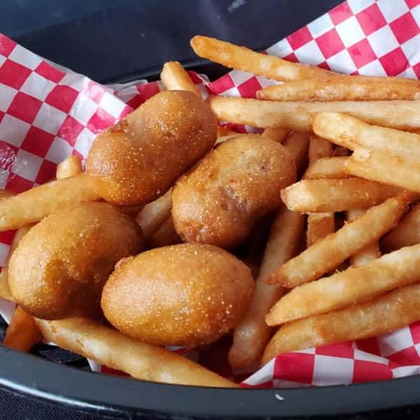 Jr Corn Dogs Lunch Basket