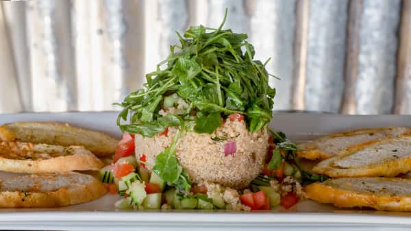 QUINOA SALAD