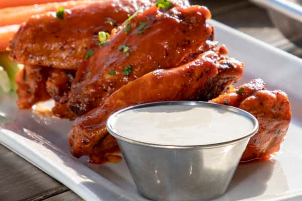 CHICKEN WINGS