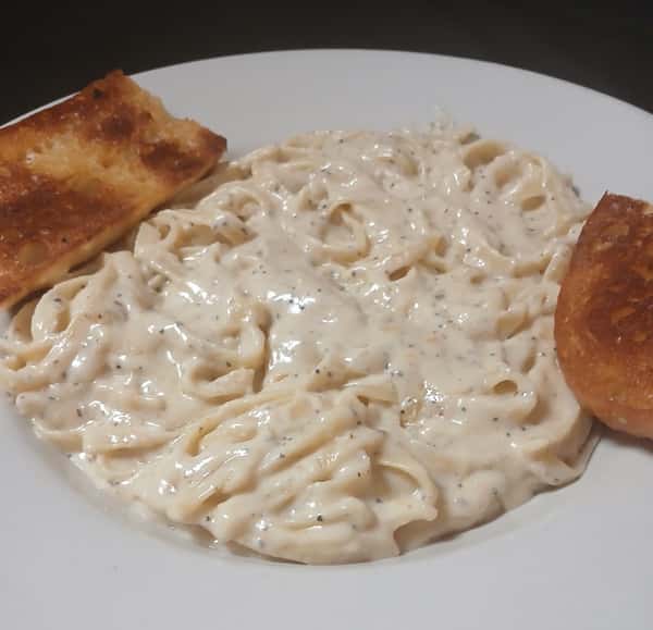 Fettuccine Alfredo