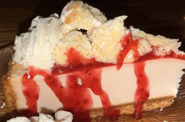 Raspberry Crumble Cheesecake