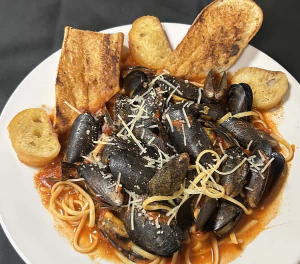 Mussels Fra Diavolo DINNER