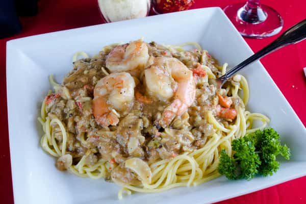 Pacific Jumbo Shrimp, Baby Clams, and Crab