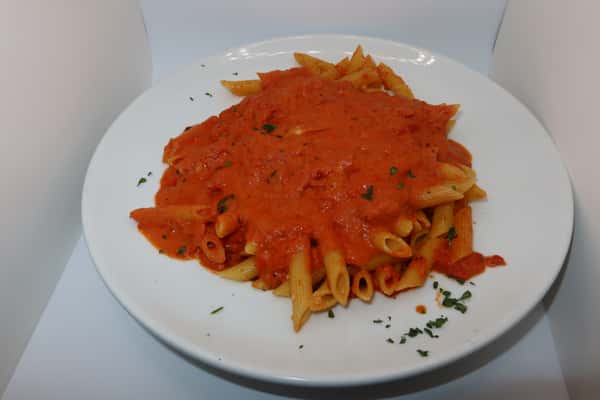 Penne Pollo Alla Vodka Lunch