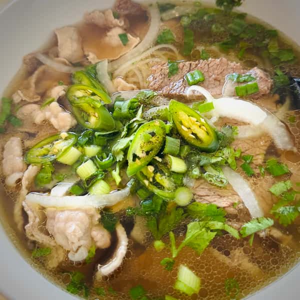 Beef Combination Pho (Pho combinado de carne 🐂🐮)