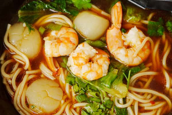 Seafood Noodle Soup 海鲜面