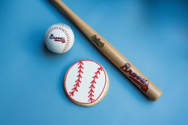 NL EAST CHAMPS! ⚾️🏆 The Braves are bringing home another division title, and we’re celebrating the sweetest way we know how. Congrats, Atlanta! ❤️💙