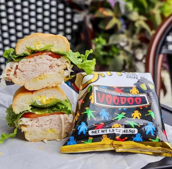 When you’re craving a fresh, tasty deli sandwich, there is nothing quite like Henri’s!

Credit: @atl_bucketlist