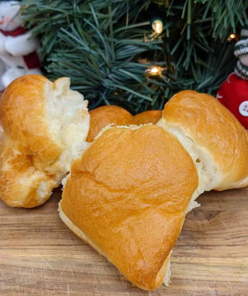 Parker House Rolls_