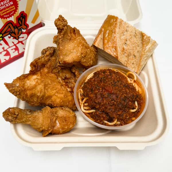 Movie Box (3 Pcs. Chicken with spaghetti and bread)