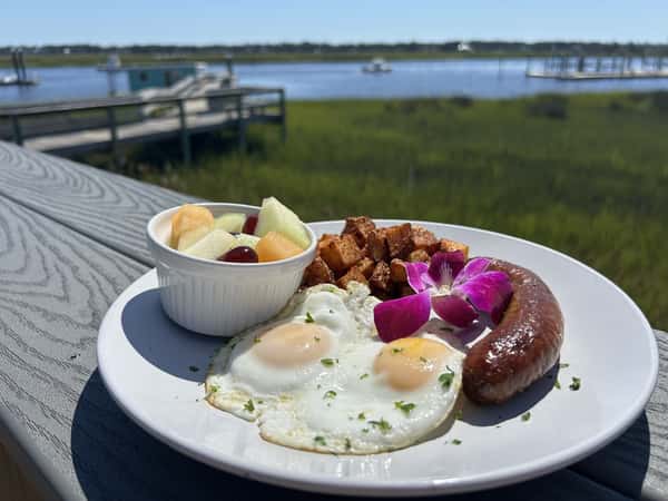 Deck Hand Eggs & Bacon