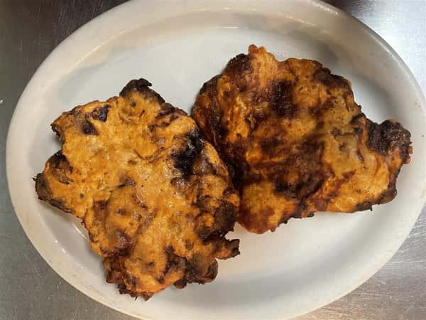 Oyster Fritter Sandwich w/Chips
