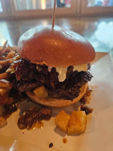 Kailua Beach Smash Burger