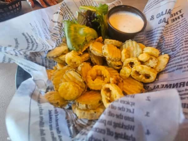HH Fried Pickles & Banana Peppers