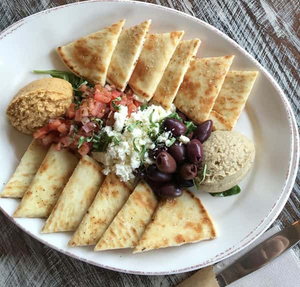 Mediterranean Nosh Plate